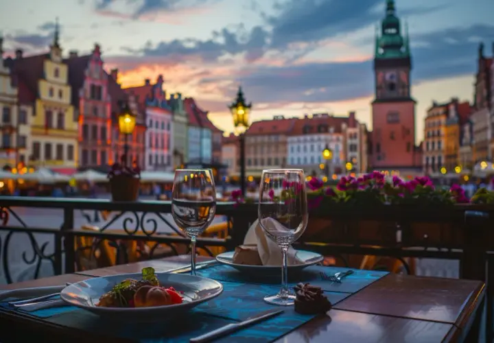 Wrocław Rynek: 8 restauracji z najlepszym widokiem na starówkę
