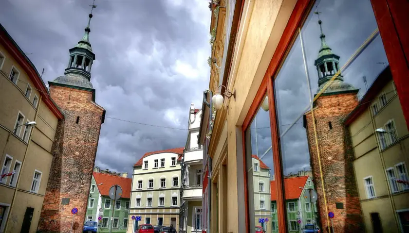 Przewodnik po atrakcjach Zielonej Góry: Nie przegap tych miejsc!